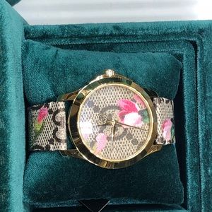 Meet your Posher, Libbie